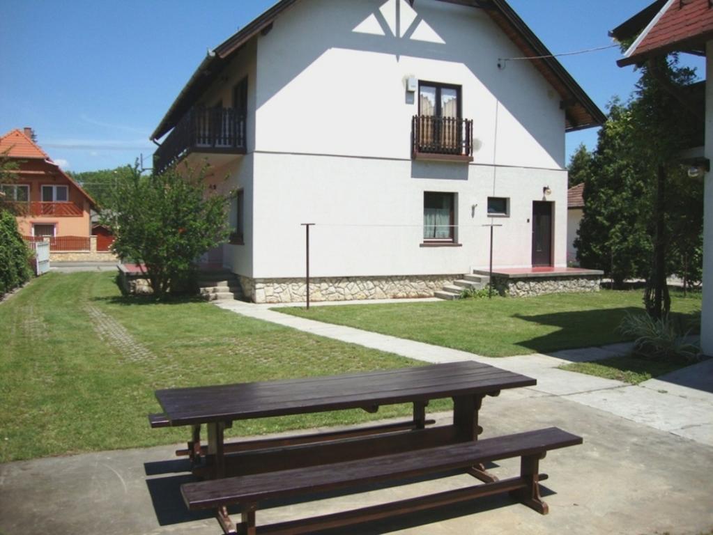 BalatonboglárGyongyvirag Vendeghaz公寓 客房 照片